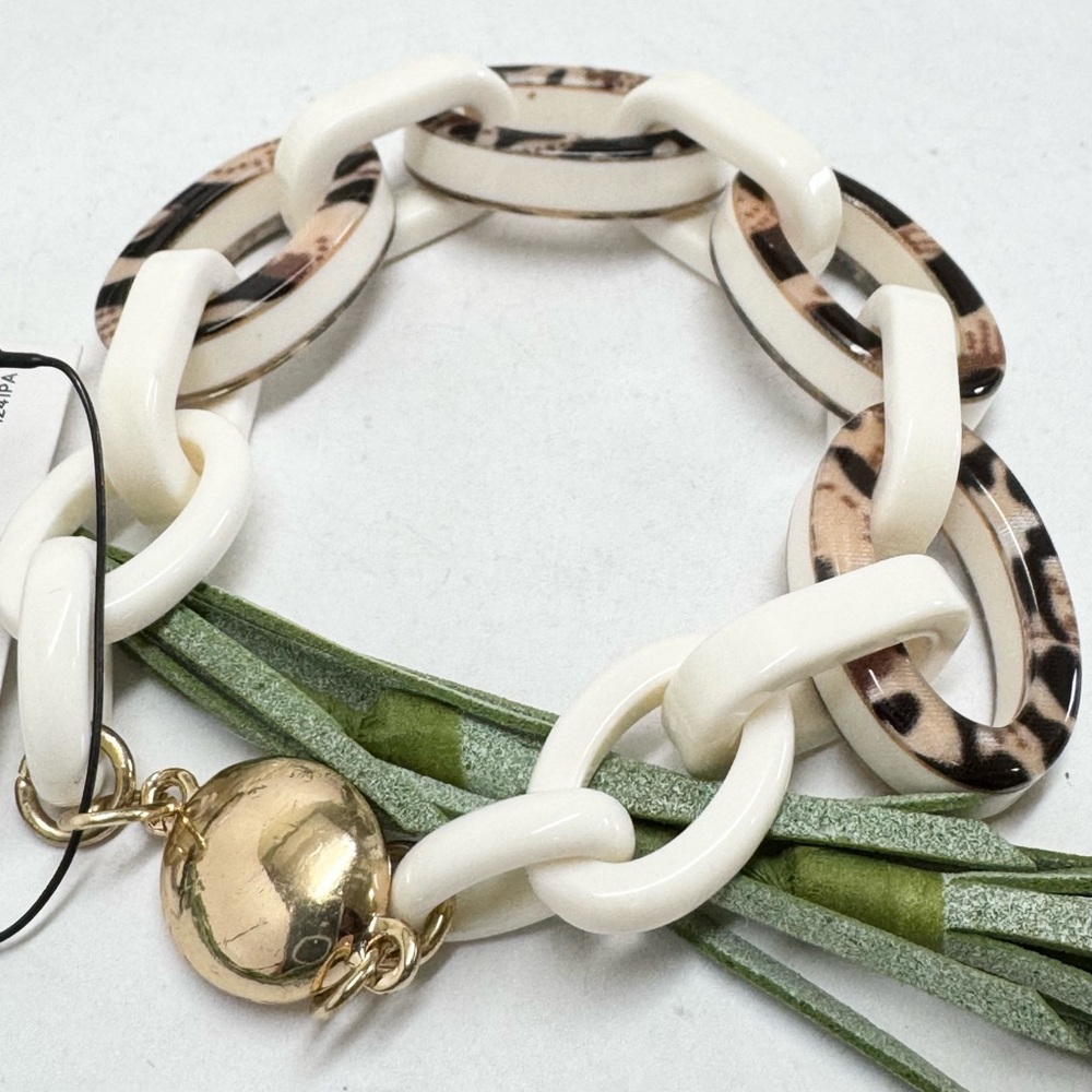 Chico’s White & Brown Pattern Link Acrylic Bracelet NEW - Picture 6 of 8